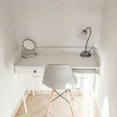 Apartment Floor Studio With Glorious Sea Views